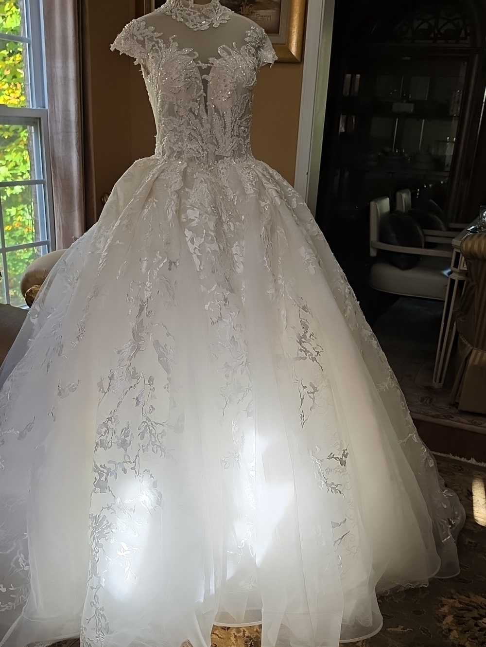 White Bridal-Style Ball Gown. - Unbranded Special Made.